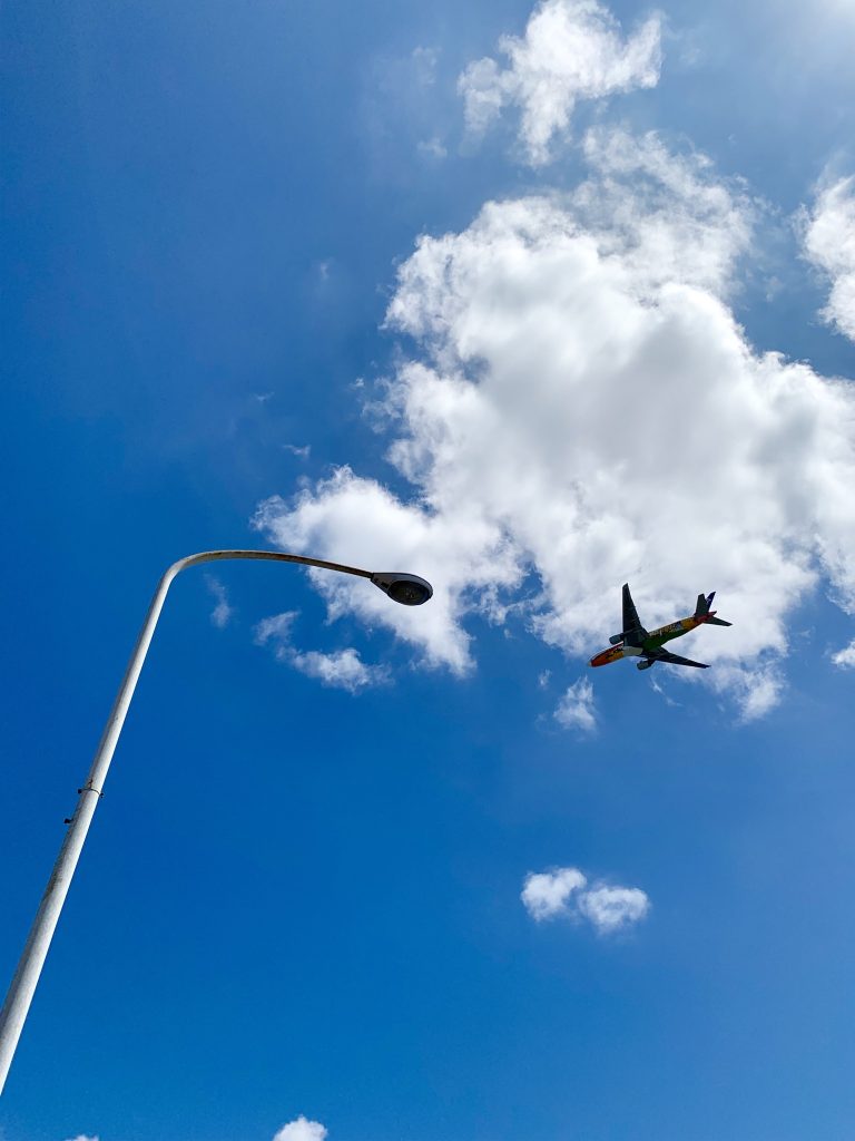 福岡空港から離陸した飛行機