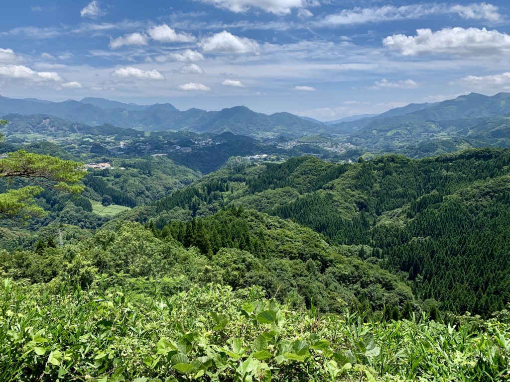 山から見下ろす景色